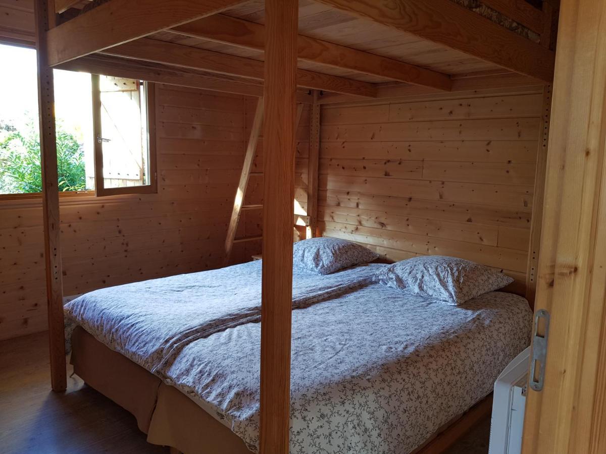 Gites de La Croisée des Chemins - Piscine Chauffée - Spa, Hammam et Sauna Izeaux Exterior foto