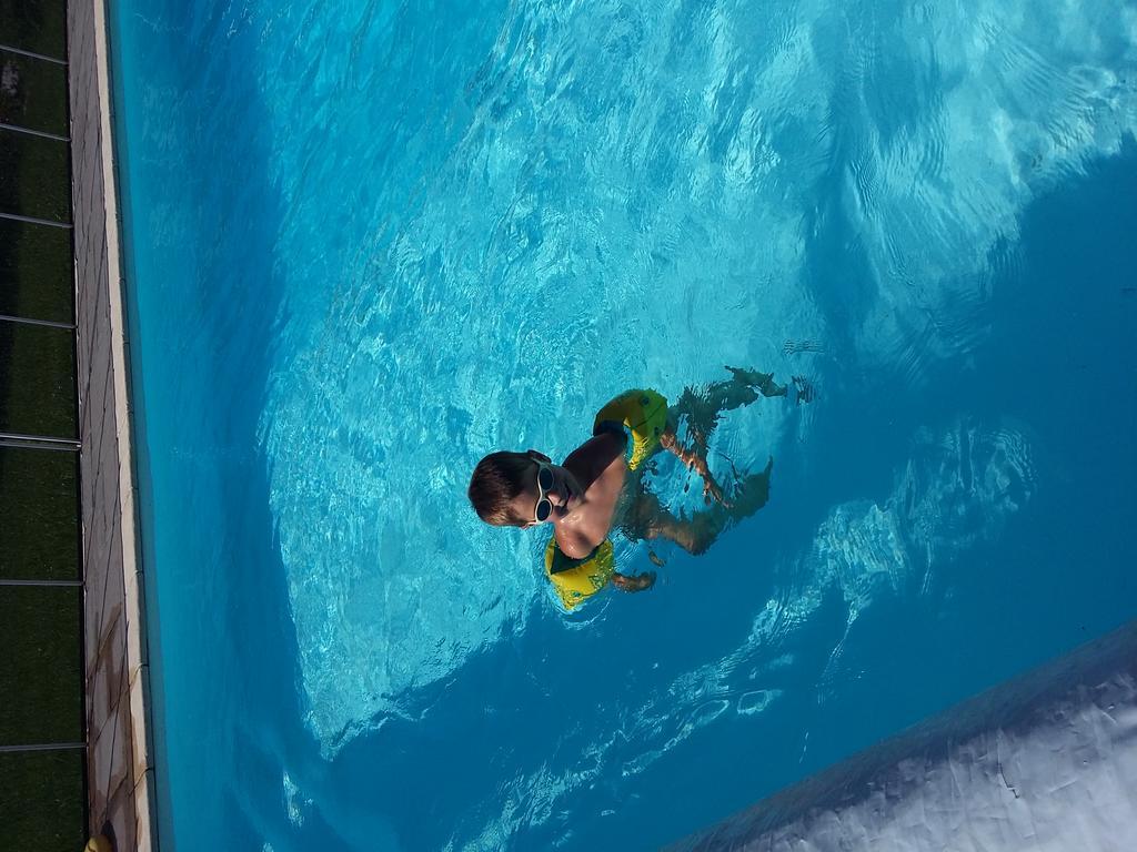 Gites de La Croisée des Chemins - Piscine Chauffée - Spa, Hammam et Sauna Izeaux Exterior foto
