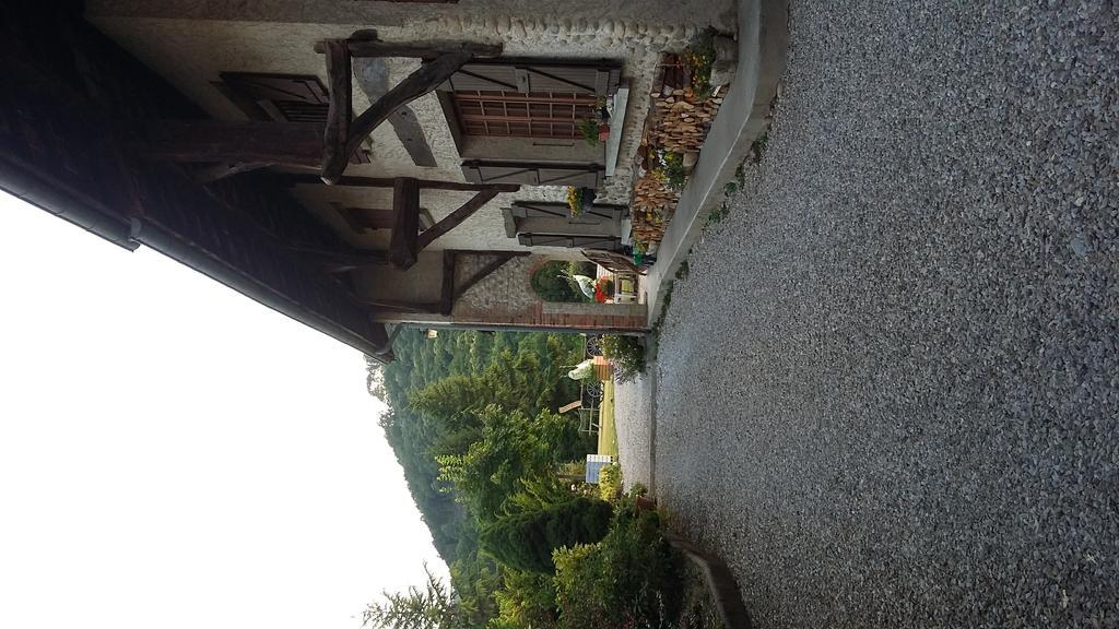 Gites de La Croisée des Chemins - Piscine Chauffée - Spa, Hammam et Sauna Izeaux Exterior foto