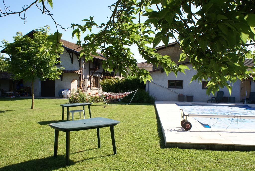 Gites de La Croisée des Chemins - Piscine Chauffée - Spa, Hammam et Sauna Izeaux Exterior foto